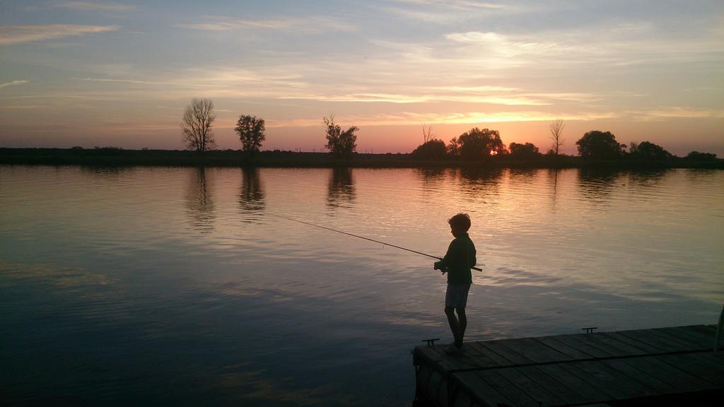 Pokoje Goscinne Aga Widuchowa Bagian luar foto